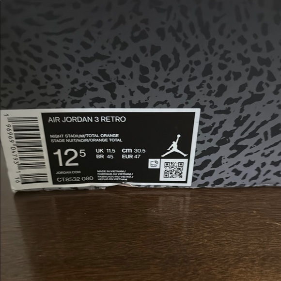 Mens Jordan 3 Fear - Picture 2 of 6